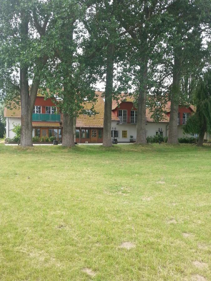 Ferienobjekt Zielow Müritz FeWo 17 Hecht Exterior foto
